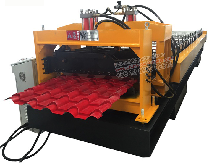 Steel Profile Roof Tile Roll Forming Machine