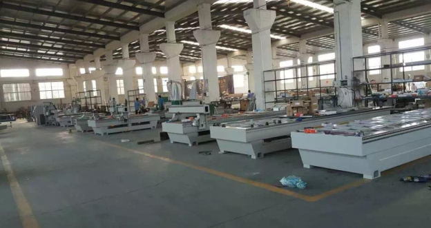 Woodworking Machinery 3 Axis CNC Router for Wood Cutting and Engraving