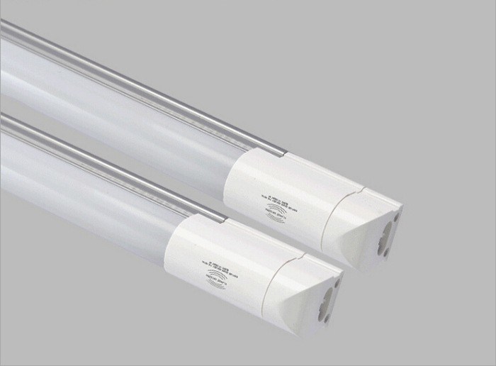 China Produced 950 Lm LED Tube Light T8 Rechargeable Tube LED Lights Dimmable Feature Available