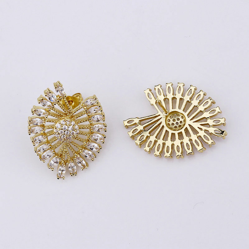 Girl's 18K Gold Plated Fancy Stud Earring Fashion Jewelry for Engagement