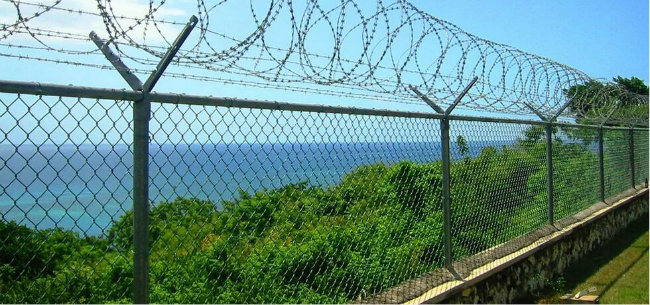 Good Galvanized PVC Coated Security Chain Link Mesh Fence