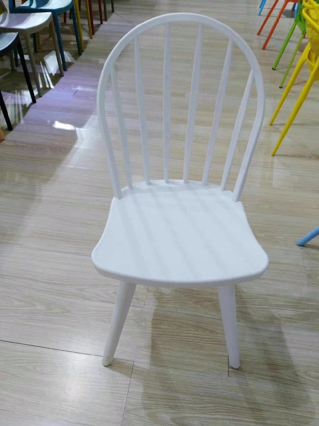 2018 New Design Hot Sale Round Back PP Plastic Chair