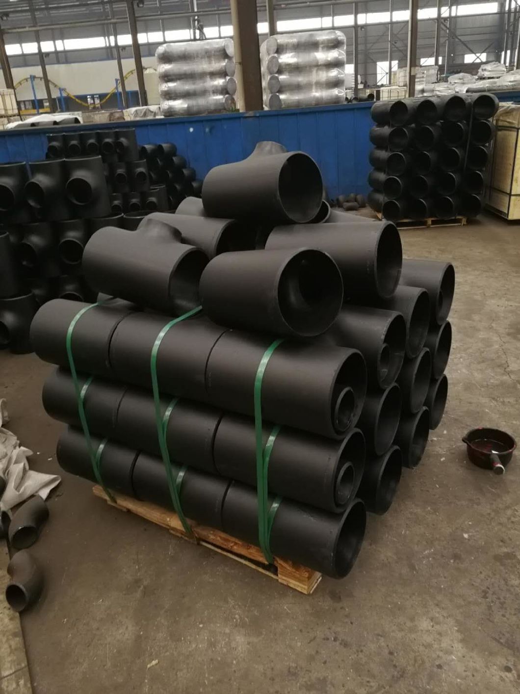 Seamless Carbon Steel Pipe Fitting Tees