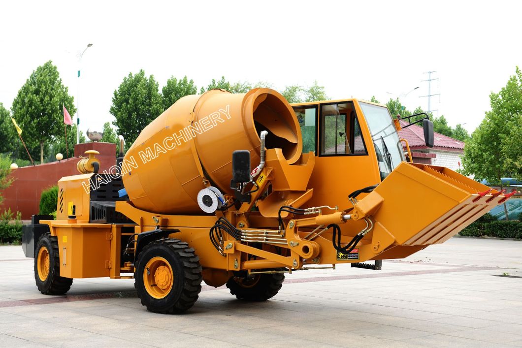 China 4*4 Drive Cheap Concrete Mixer Truck (HQ400) with Self Loading System