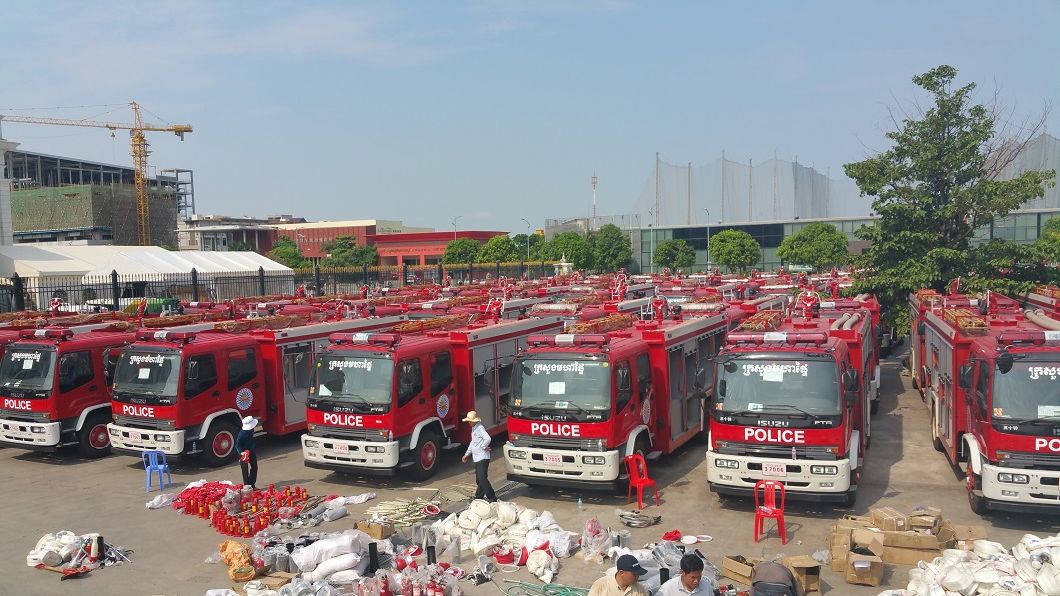 Professional Supply Fire Fighting Truck with 10m3 Water Tank+2m3 Foam Tank