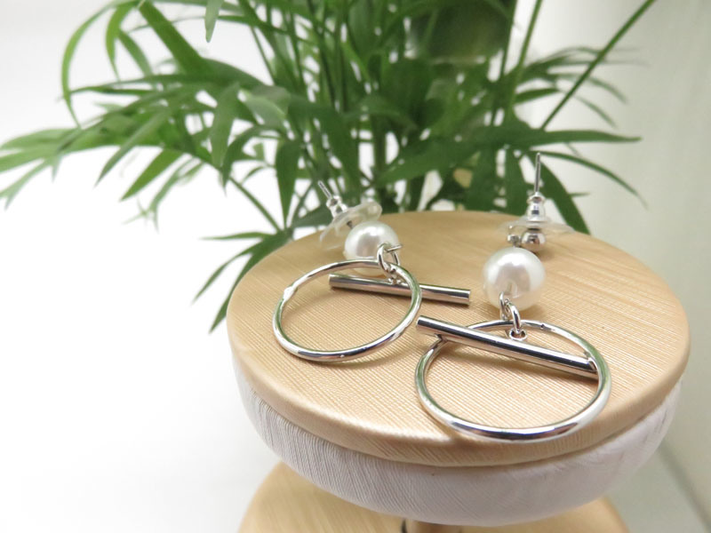 Circle Shape Imitation Jewelry Brass Earrings Silver Plated Pearl Ear Stud