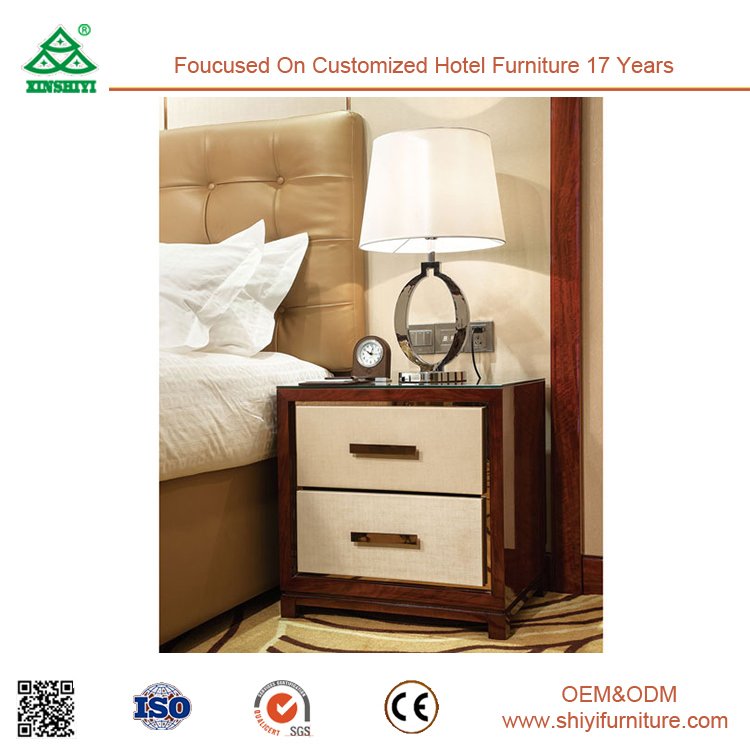 Comfortable Home Hotel Bedroom Using Furniture Suit for Making a Better Living