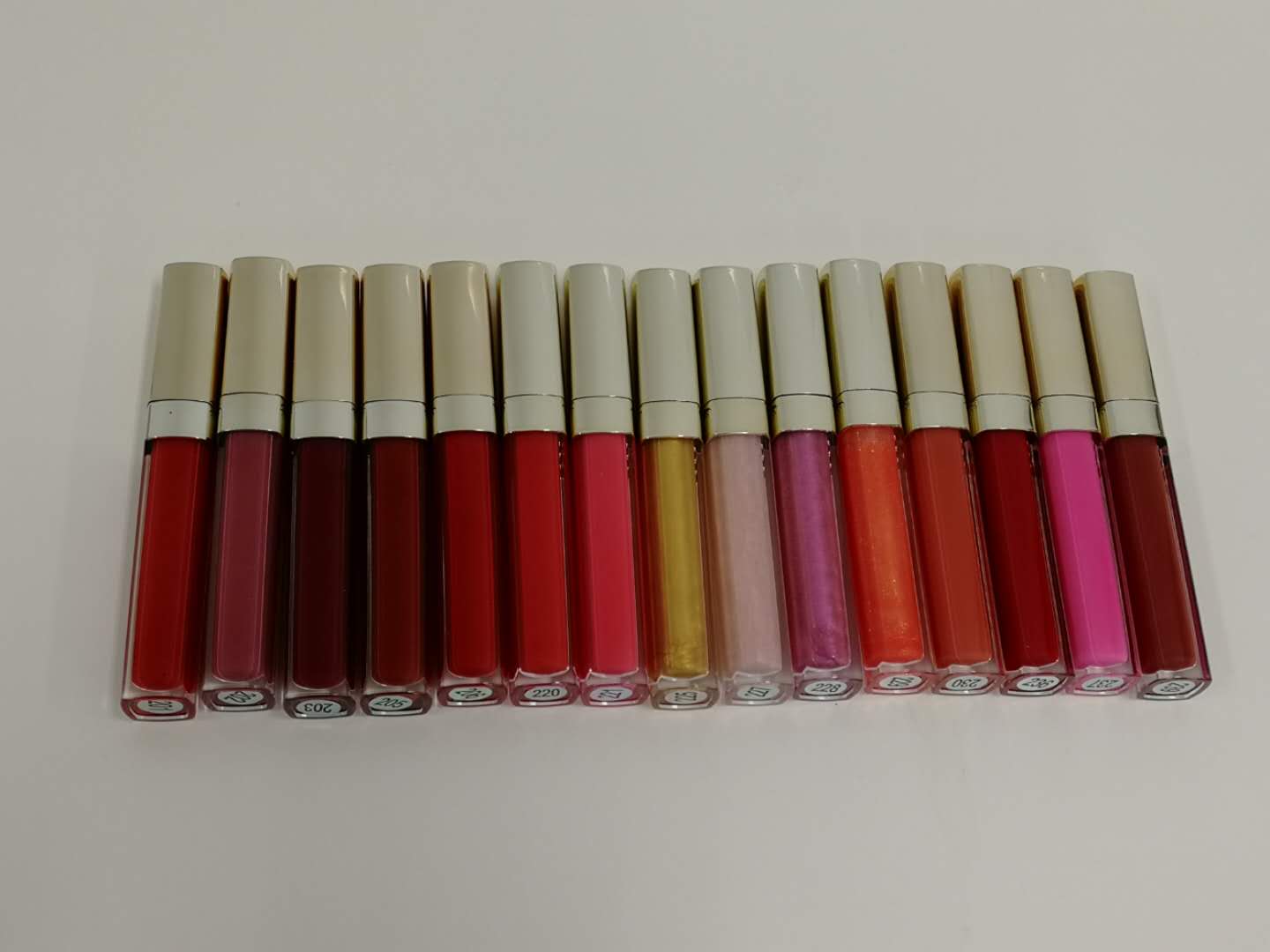 low-cost lip gloss low-cost lip gloss