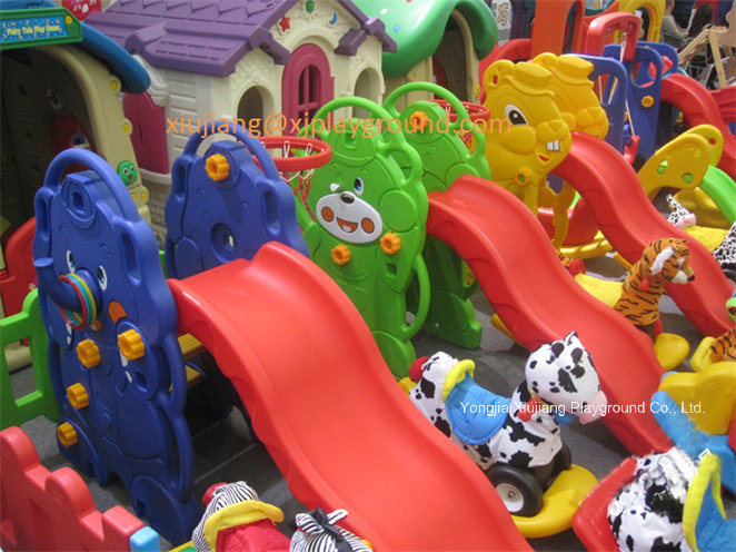 2016 Plastic Children Indoor Playground Slide for Kindergarten
