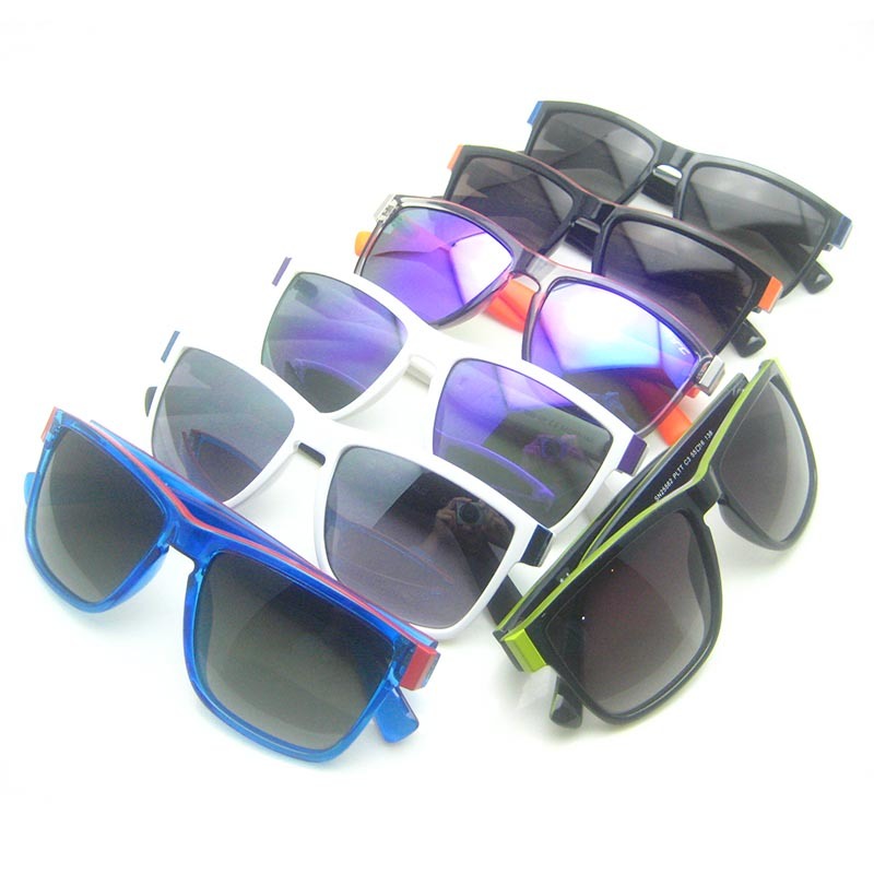 Best Selling Injection Fashion Design Sunglasses with Many Colors