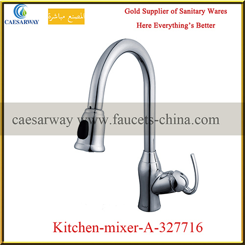 Brass Deck Mounted Pull-out Kitchen Water Mixer