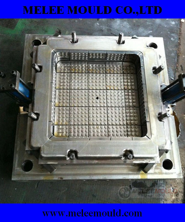 Melee Plastic Collapsible Crate Mould