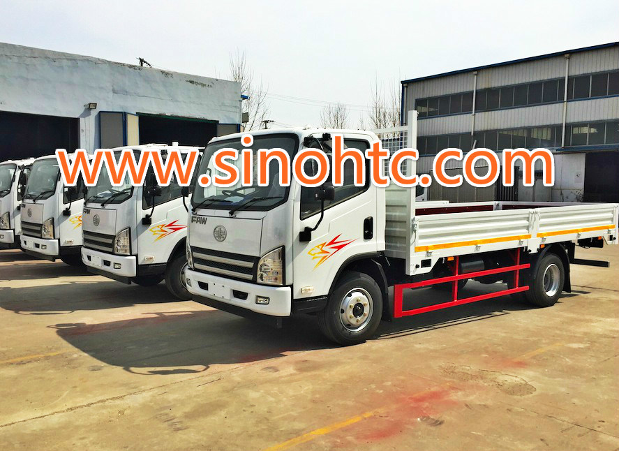 China Hot Selling light truck/ Diesel Cargo Truck