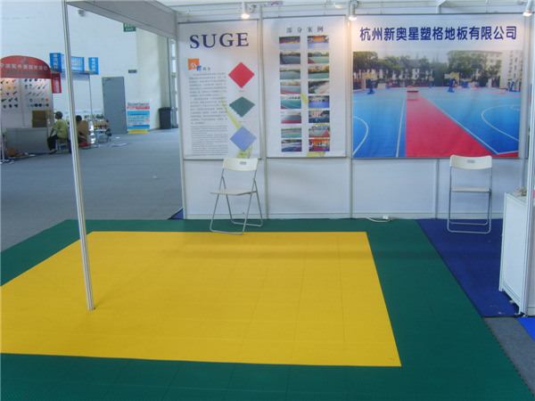 Outdoor Plastic Rubber Sports Flooring Tile