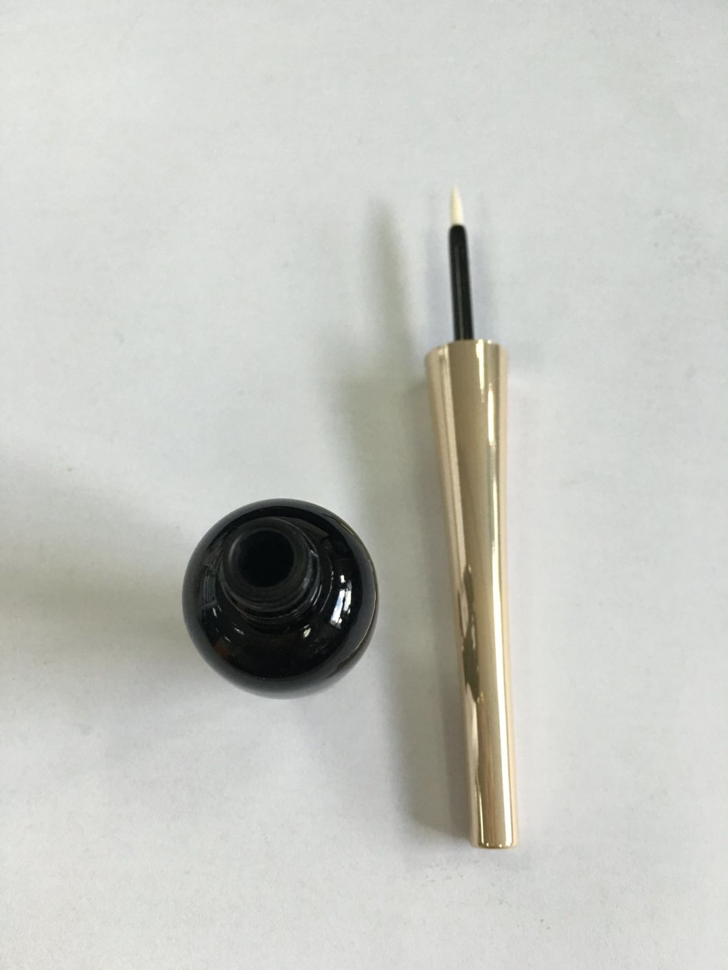 7.5ml Plastic Eyeliner Container for Cosmetic Packaging