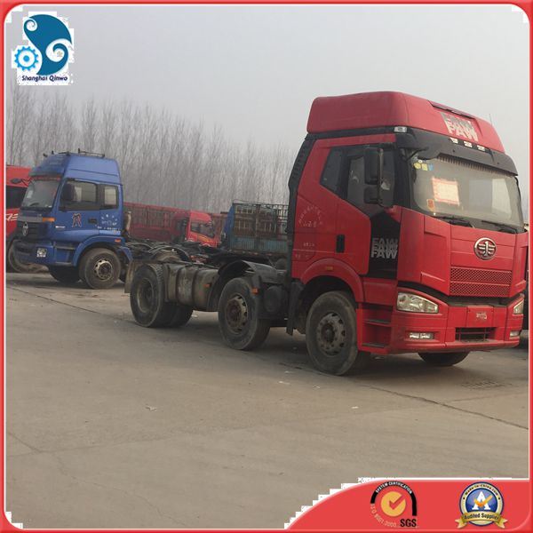 6X4, 4X2 China FAW Low Bed Semi Trailer Tractor Head Truck for Sale