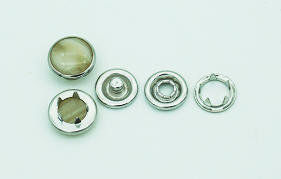 Classical Fashion Metal Prong Snap Button for Garments