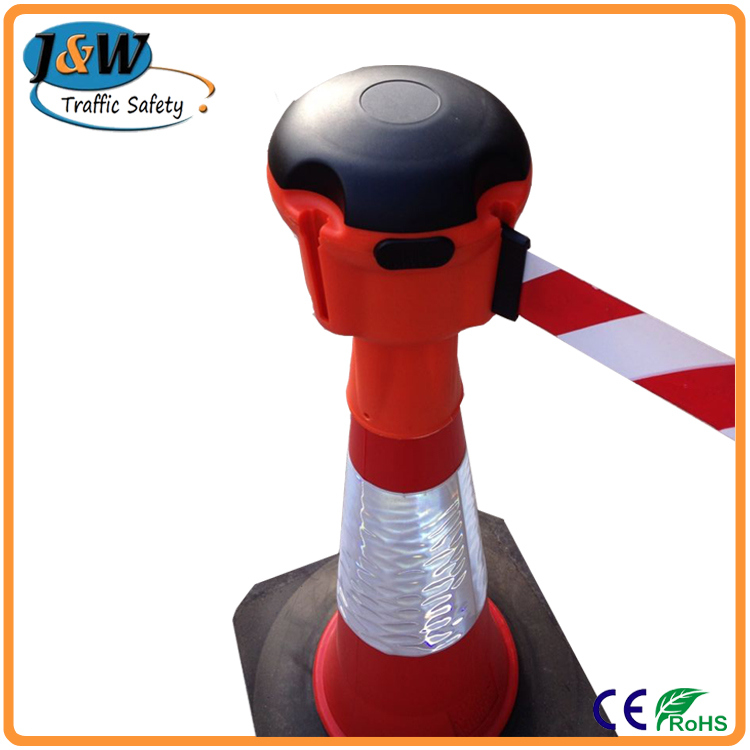 Retractable Traffic Cone Topper Used for Road Safety