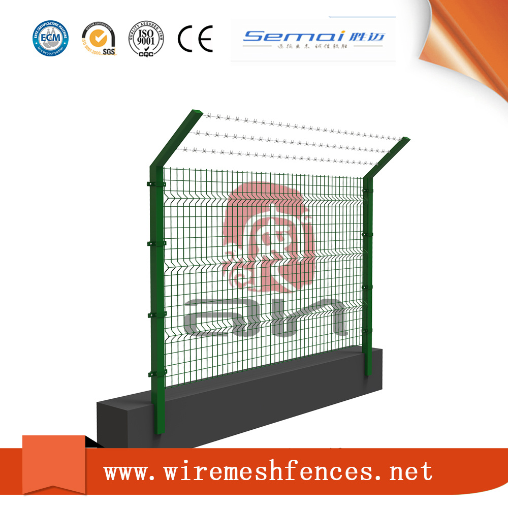 Hot Galvanized Curved Fence Factory Price