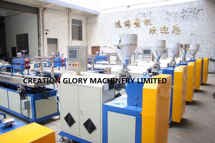 Automatic T5 T8 LED Lampshade Plastic Extrusion Production Machinery