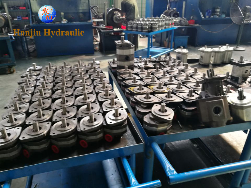 Hydraulic External Gear Pump Cbt - E3 for Agricultural Tractor