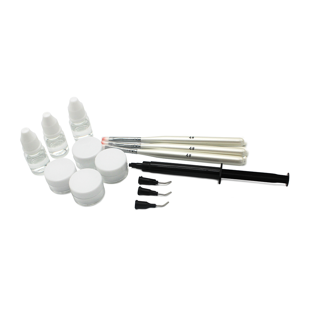 Clinic Professional Teeth Whitening Kit Used Together with Whitening Light