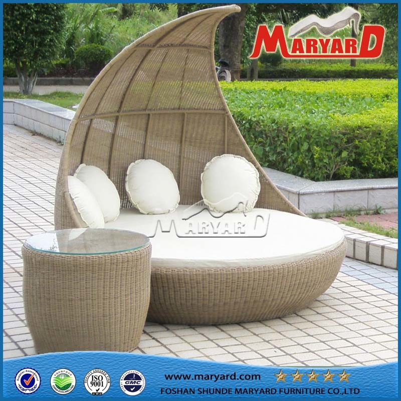 Outdoor Patio Rattan Sofa Bed Daybed