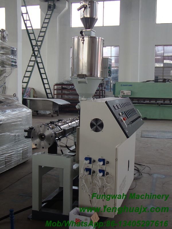 Hig Quality Single Screw PE Material Extruder