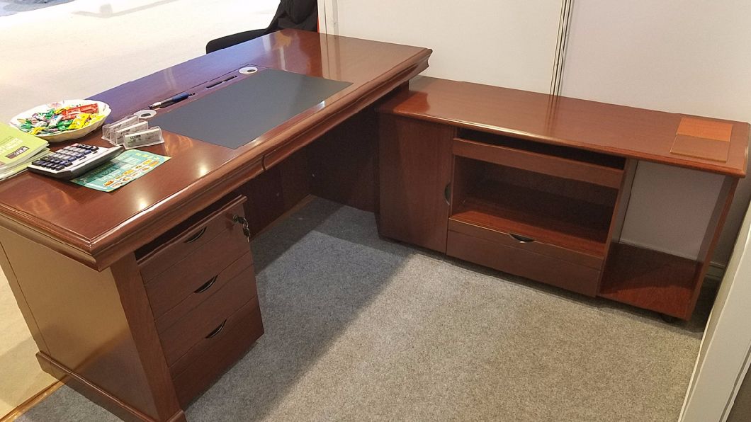 Hot Selling Model MDF Wood Modern Elegant Office Table (FEC13)