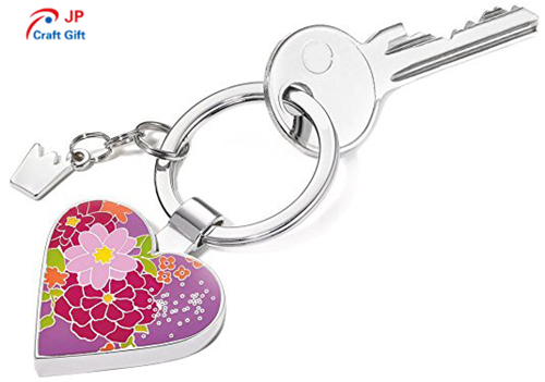 Customized Flower Pattern Heart Shape Zinc Alloy Keychain for Sale