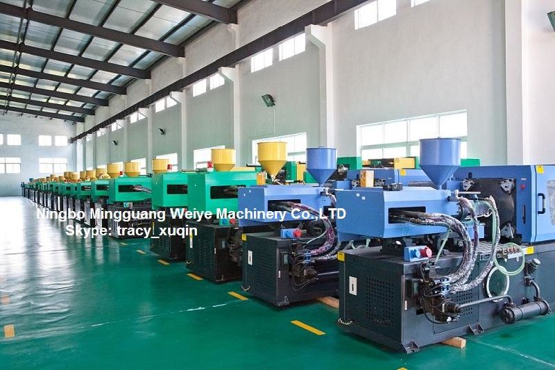 Energy Saving 160ton Pet Prefrom Servo System Injection Molding Machine with Ce Certification