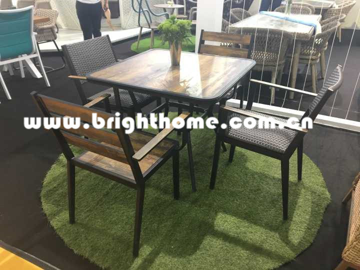 Modern Outdoor Furniture Dining Set