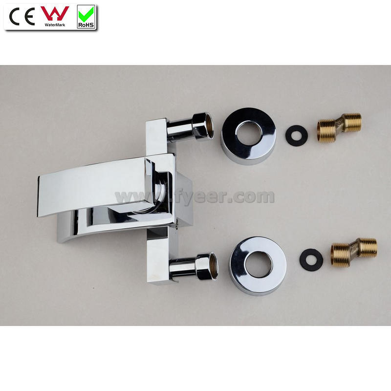 Wall Mounted Bath Tap Waterfall Brass Bathtub Faucet with Diverter (QH0517W)