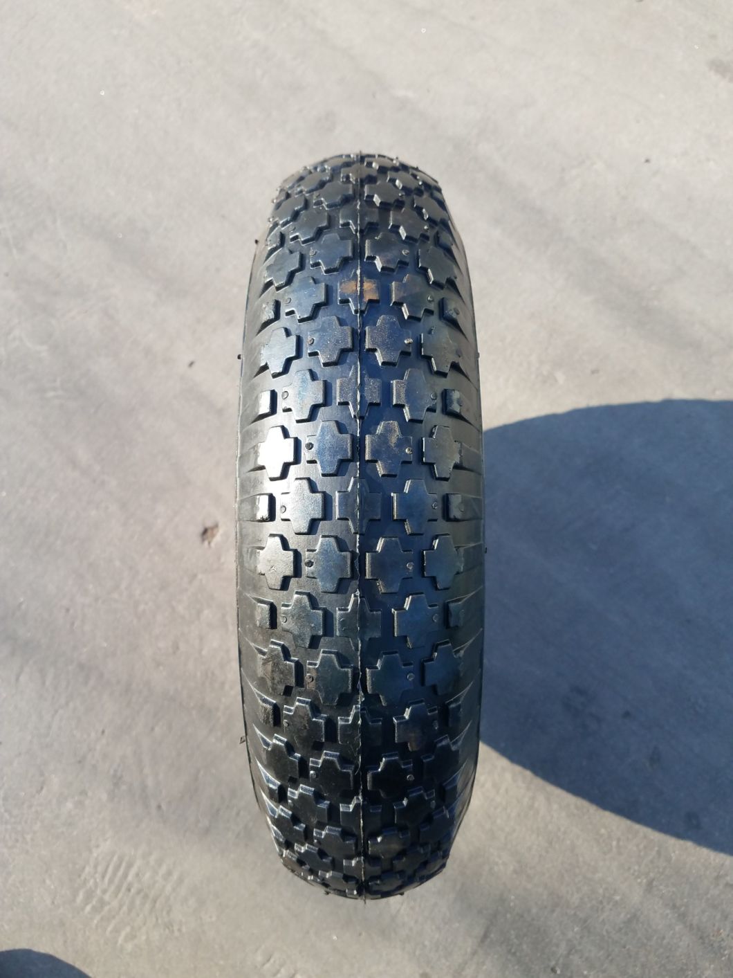 Wheelbarrow Metal Pneumatic Tire Wheel 4.8/4.00-8