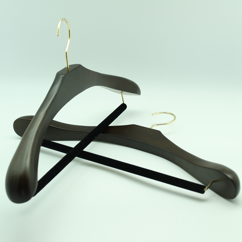 Womens Bamboo Hanger for Retailer, Clothes Shop