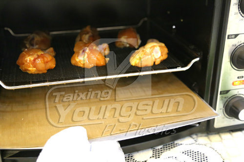 OEM Food Grade Nonstick Reusable Oven Protector Sheets