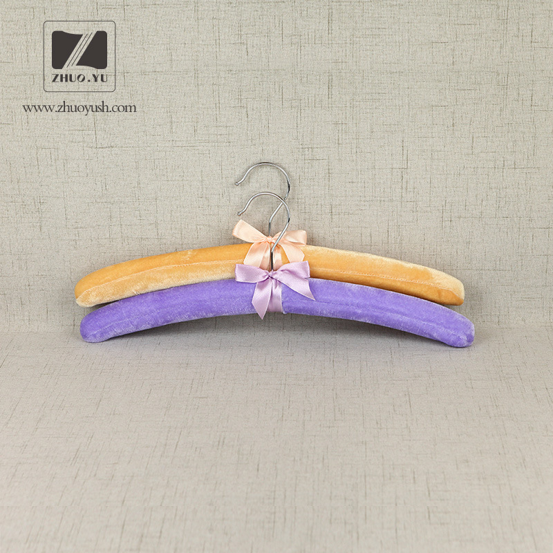 Manufacturing Pleuche Fabric Satin Padded Shirt / Cloth Hanger