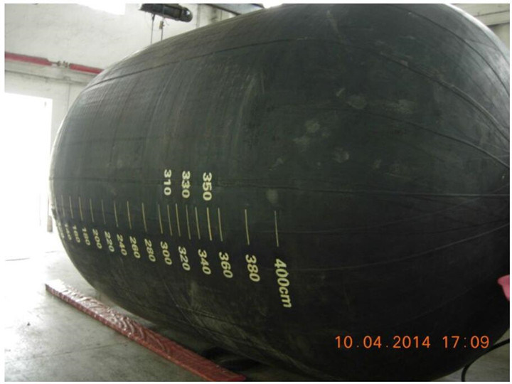 3.3*6.5m 3300X6500mm High Quality Cylindrical Rubber Fender with Galvanized Chain