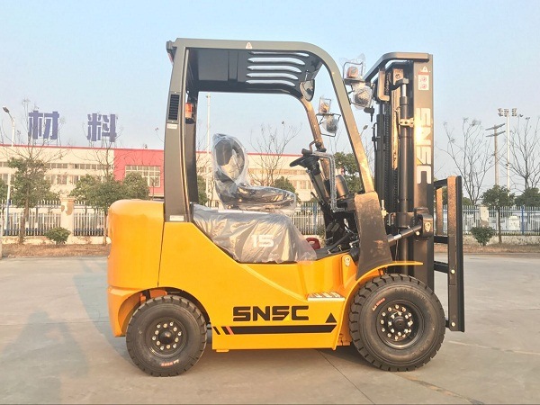 Empilhadeira Diesel 1.5 Ton Forklift with Paper Roll Clamp