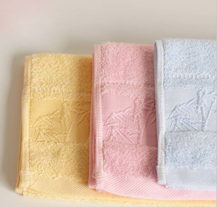 Hot Selling Solid Color Plain Weaving Bath Towels for Bath