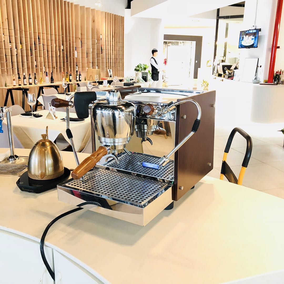 Automatic Commercial Coffee Machines Automatic Commercial Coffee Machines