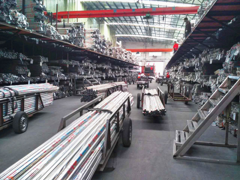 China Manufacture Stainless Steel Pipe/Seamless Tube/Welding Tube 201 304pipe for Handrail