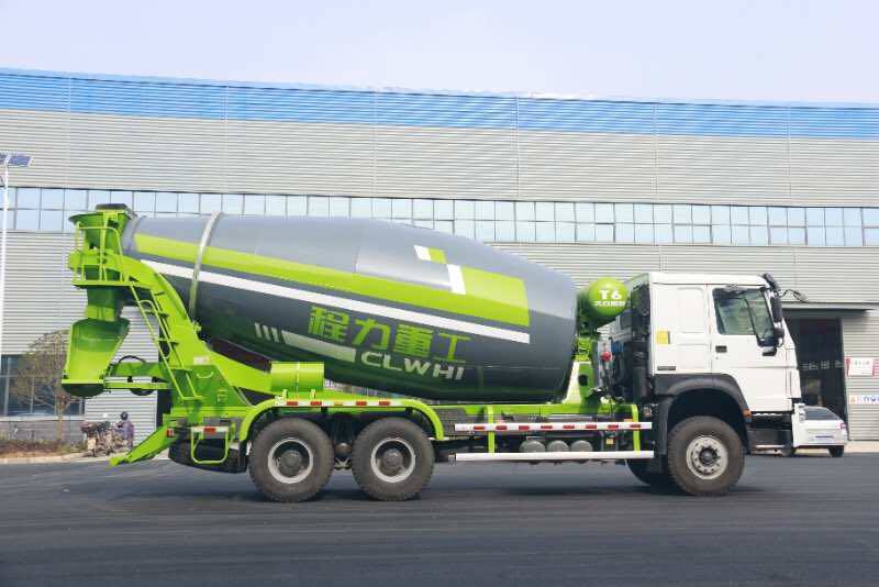 10 Wheeler Sinotruk 371HP 10cbm Concrete Mixer Truck