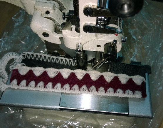 Large Shell Stitch Overlock Sewing Machine