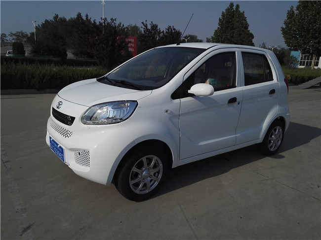 China New Model Best Selling Hot Sale Most Popular High Quality 4 Doors Cheap Mini/Small Electric Car