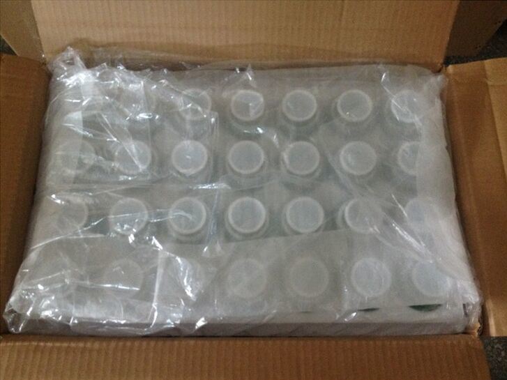 15ml-120ml Oval Plastic Acrylic Lotion Bottle Ef-L18