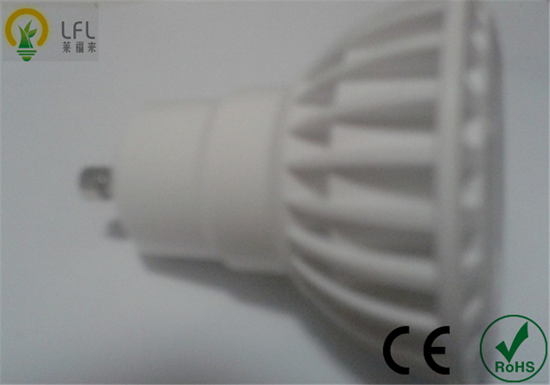 Ce RoHS CRI 80 COB 8W GU10 Mr 16 LED Spot Light