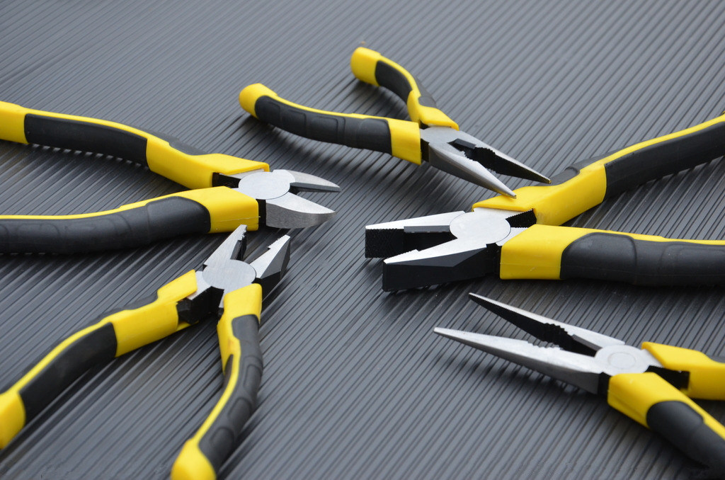 Steel Nipper Combination Cutting Plier From Guangzhou