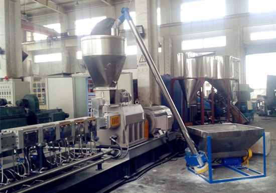 Automatic Screw Conveying/Feeding Loader in Extrusion Line