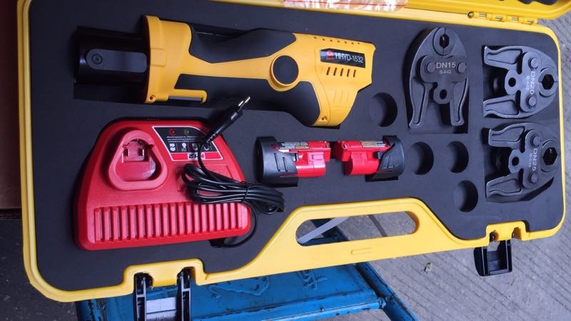 Hhyd-1532 Electrical Hydraulic Pex Crimping Tool Plumbing Crimping Tool for Stainless Steel Tube, High QualityÂ 